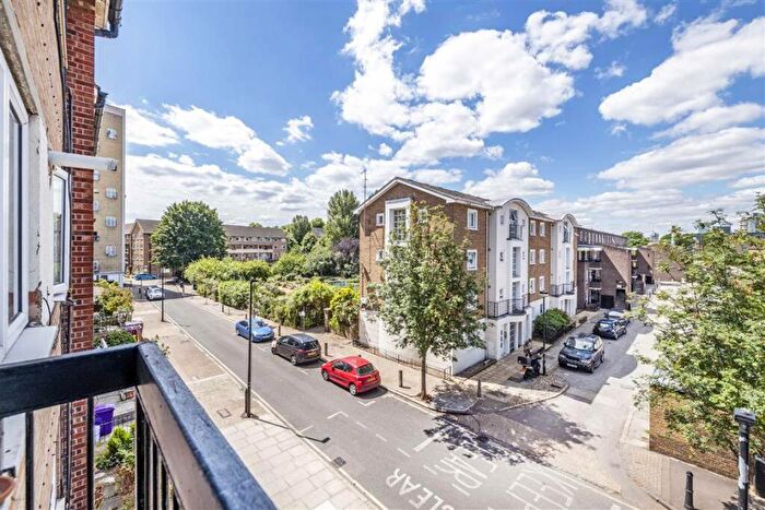 3 Bedroom Flat To Rent In Russia Lane, Russia Lane, E2