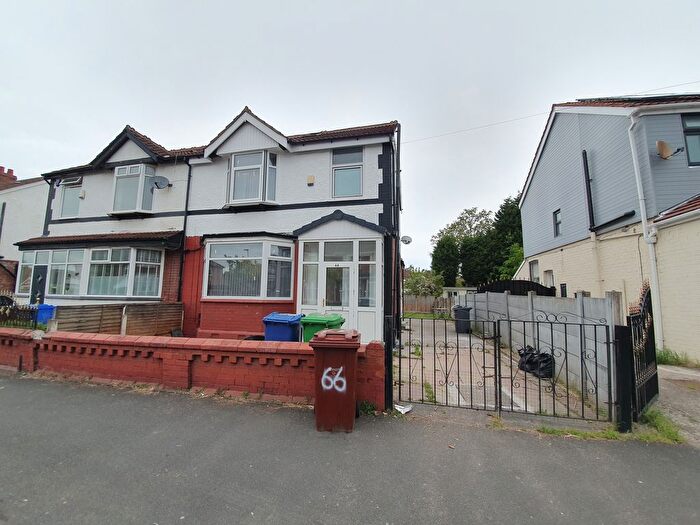 3 Bedroom Semi-Detached House To Rent In Burnage Hall Road, Manchester, M19