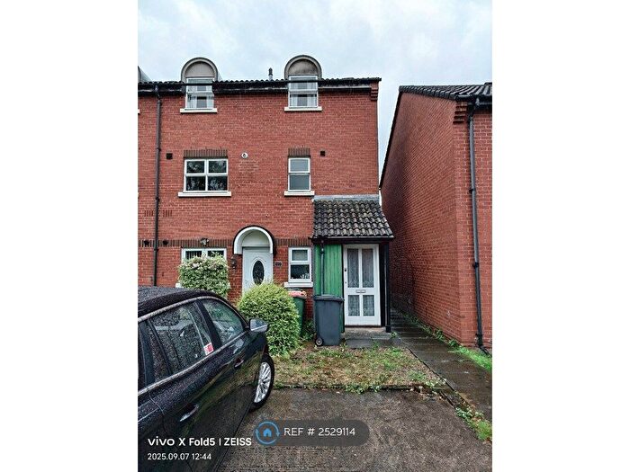 2 Bedroom Terraced House To Rent In Colman Court, Preston, PR1