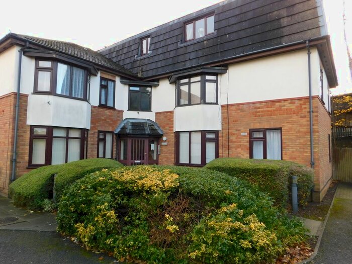 1 Bedroom Flat To Rent In Marholm Court, Walton, Peterborough, PE4