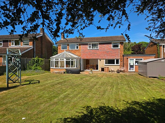 4 Bedroom Detached House For Sale In Church Mount, Guilsborough, Northamptonshire, NN6