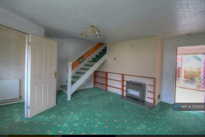 3 Bedroom Terraced House To Rent In Honeywood Court, Nottingham, NG3