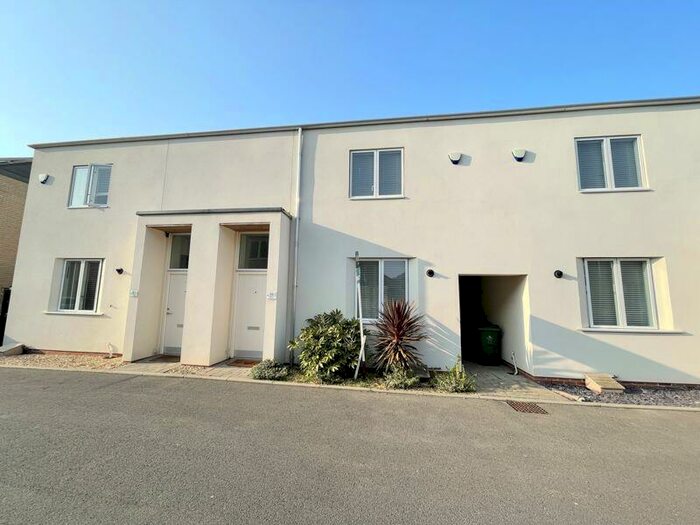 3 Bedroom Terraced House To Rent In The Rowans, Humberston, DN36