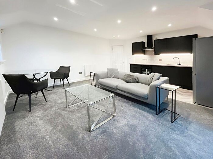 2 Bedroom Flat To Rent In Wilbraham Road, Manchester, M14