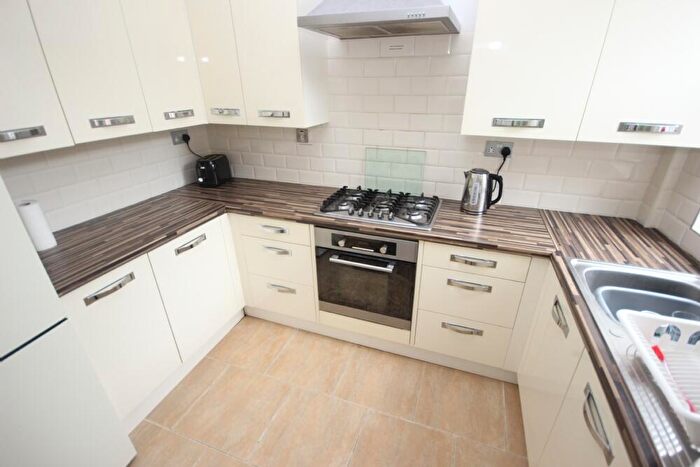 4 Bedroom Terraced House To Rent In Thornycroft Road, L15