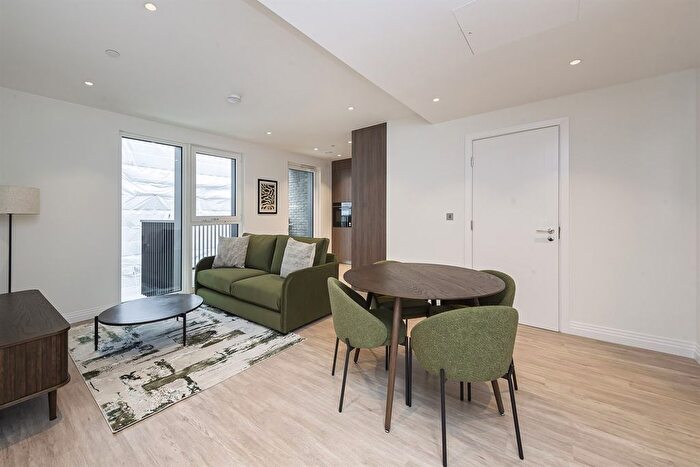 2 Bedroom Flat To Rent In Gasholder Place, Oval Village, SE11