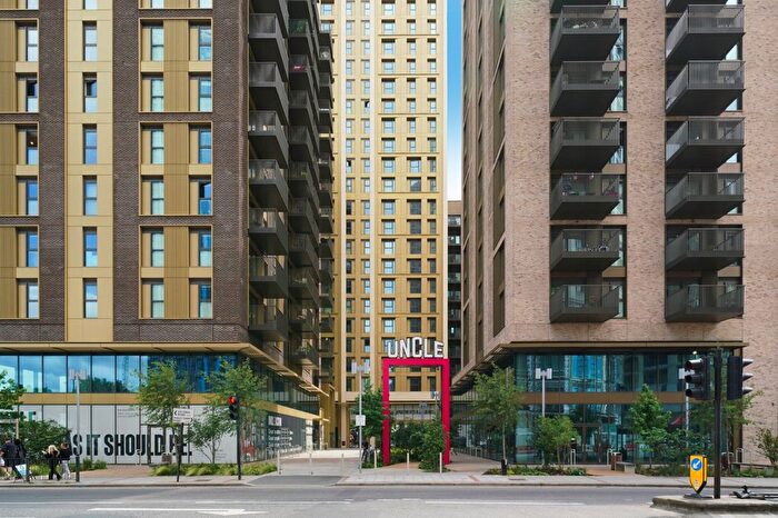 1 Bedroom Flat To Rent In Artisan Point, Victoria Road, W3
