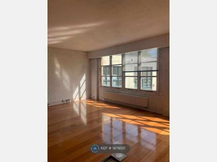 2 Bedroom Flat To Rent In Grange Road, London, SE1