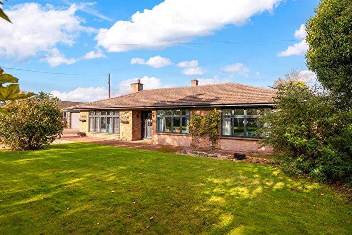 3 Bedroom Detached Bungalow For Sale In Willingham Road, Market Rasen, LN8