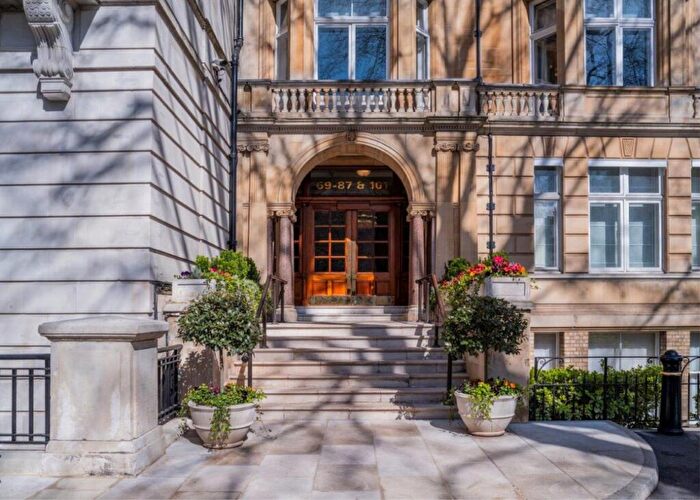 3 Bedroom Apartment For Sale In Harley House, Marylebone, Regent's Park, NW1