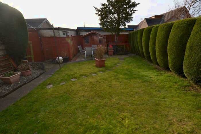 2 Bedroom Semi-Detached Bungalow For Sale In New Park Road, Queensbury, BD13