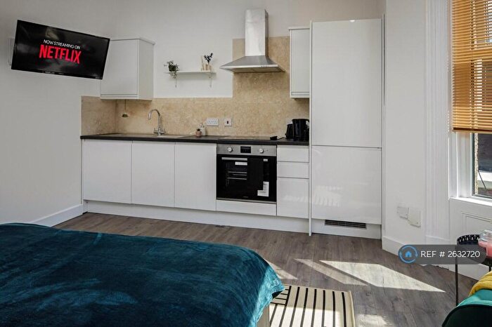 Studio To Rent In Blackpool, Blackpool, FY1