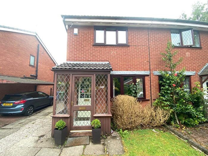 2 Bedroom House To Rent In Bolesworth Close, Manchester, M21
