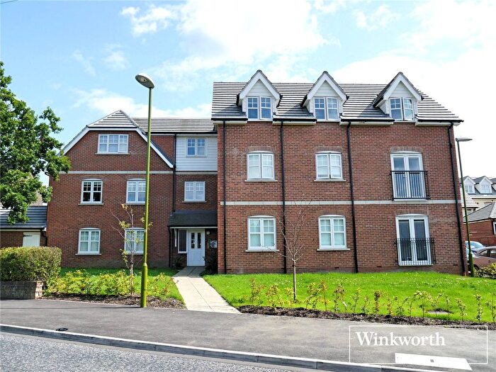 2 Bedroom Flat To Rent In Arundel Drive, Borehamwood, Hertfordshire, WD6