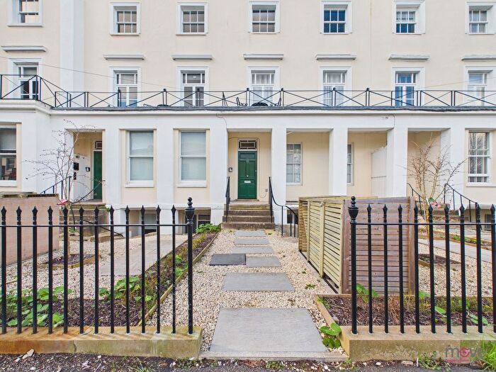 1 Bedroom Flat To Rent In Grosvenor Street, Cheltenham, GL52