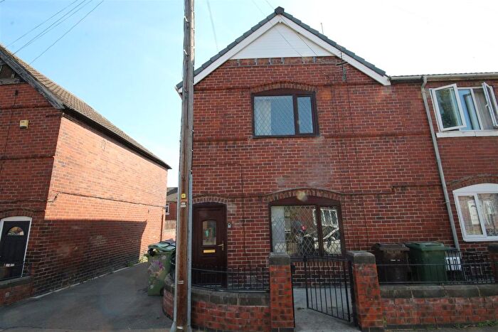 3 Bedroom End Terrace House To Rent In Harrow Street, South Elmsall, Pontefract, WF9