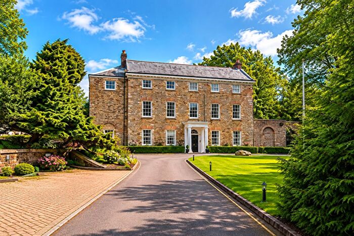 2 Bedroom Flat For Sale In Flat Priory House, Priory Road, Bodmin, PL31