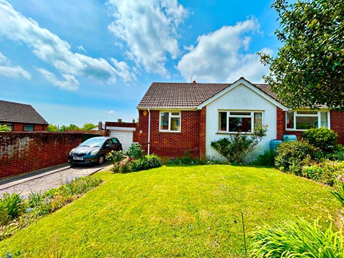 2 Bedroom Bungalow For Sale In Harringcourt Road, Exeter, EX4