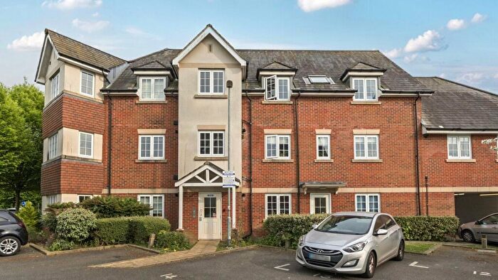 2 Bedroom Apartment For Sale In Wycombe House, Wellesbourne Road, High Wycombe, HP13