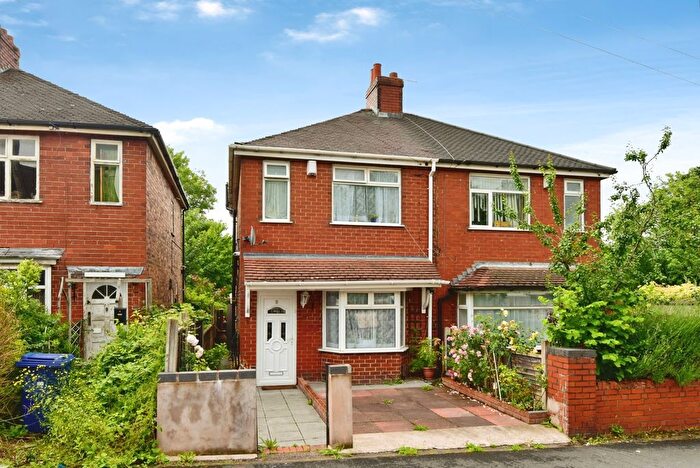 2 Bedroom Semi-Detached House For Sale In Vale View, Newcastle, Staffordshire, ST5