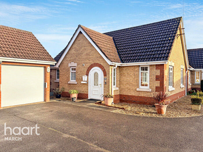 2 Bedroom Detached Bungalow For Sale In Cawood Close, March, PE15