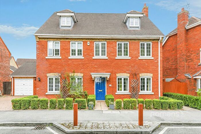 6 Bedroom Property To Rent In Turgis Road, Elvetham Heath, Fleet, GU51