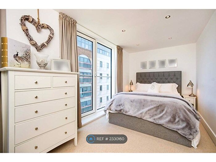 2 Bedroom Flat To Rent In Victoria Parade, London, SE10