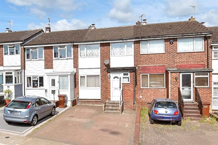 3 Bedroom Terraced House For Sale In Seagull Road, Rochester, Kent, ME2