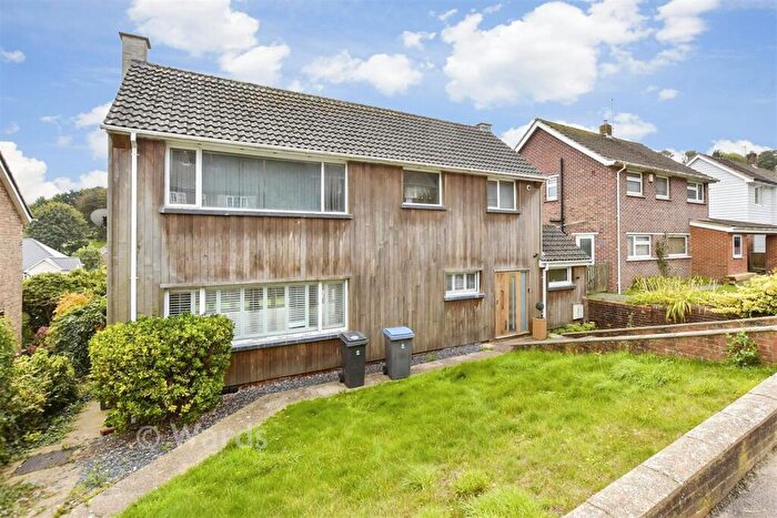 3 Bedroom Detached House For Sale In Coxhill Gardens, River, Dover, Kent, CT17