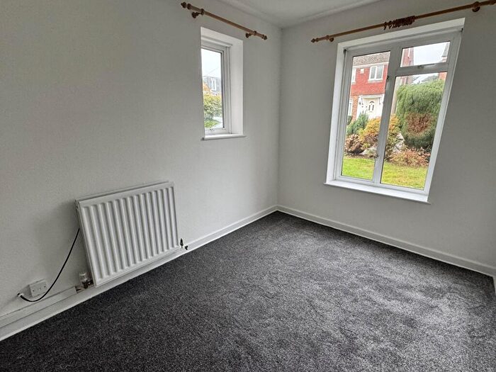5 Bedroom Semi-Detached House To Rent In Maurice Mount, Hazlemere, Buckinghamshire, HP15