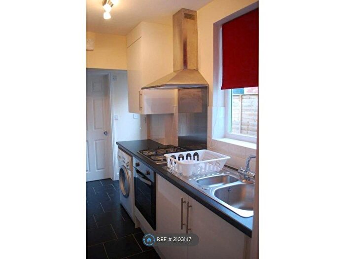4 Bedroom Semi-Detached House To Rent In St. Georges Road, Coventry, CV1