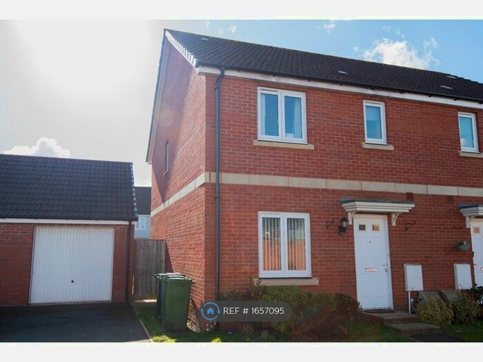 3 Bedroom Semi-Detached House To Rent In Trafalgar Road, Exeter, EX2