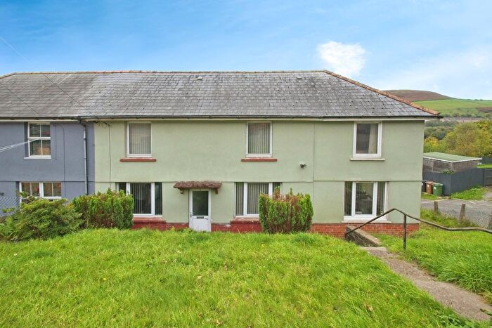 4 Bedroom Semi-detached House For Sale In Sunnybank, Abertridwr, Caerphilly, CF83