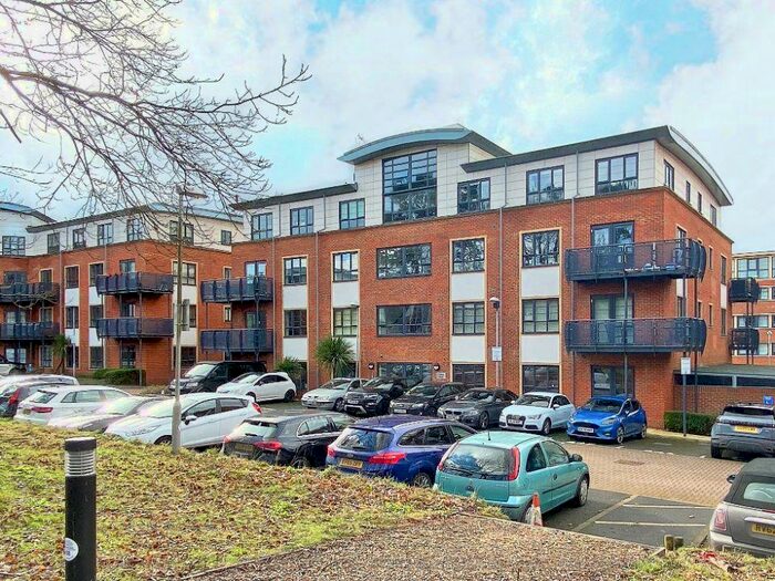 2 Bedroom Apartment To Rent In Comet House, Wallis Square, Farnborough, GU14