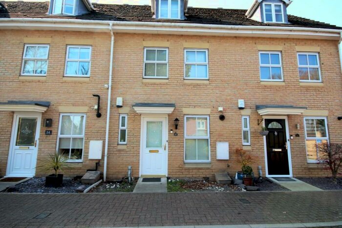 3 Bedroom Terraced House To Rent In Chichester Close, Grays, Essex, RM16