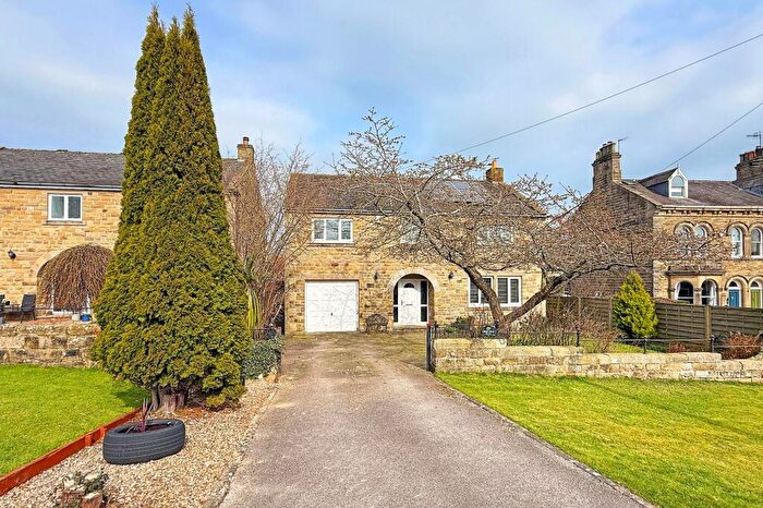 4 Bedroom Detached House For Sale In Grange Road, Dacre Banks, HG3