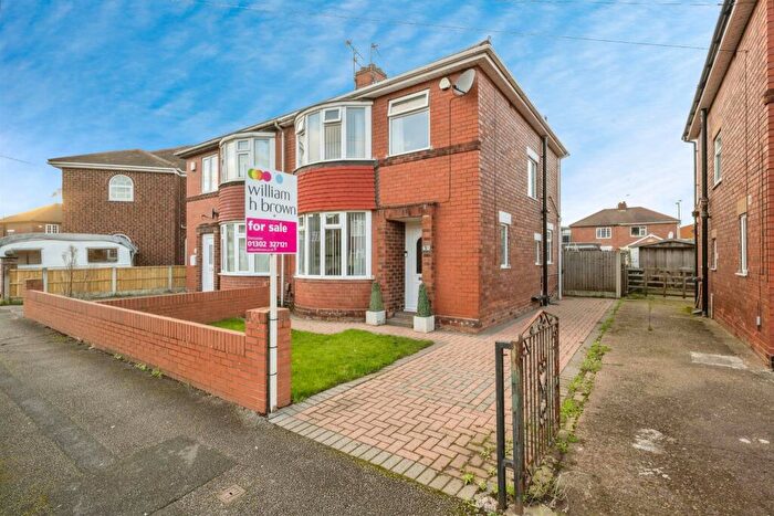 3 Bedroom Semi Detached House For Sale In Drake Road, Wheatley, Doncaster, DN2