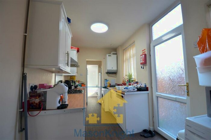 5 Bedroom Terraced House To Rent In Student Property - Manilla RoadSelly Oak, Birmingham, B29