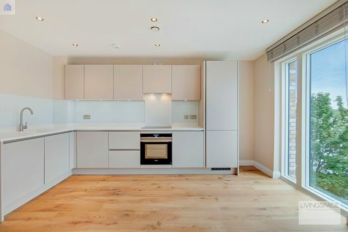 2 Bedroom Flat To Rent In Holloway Road, London, N19