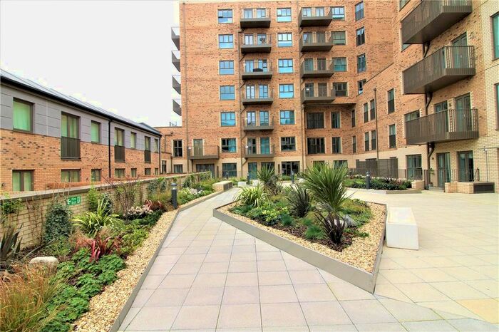 1 Bedroom Flat To Rent In Blyth Road, Hayes, Greater London, UB3