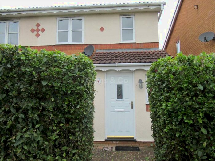 3 Bedroom Semi-Detached House To Rent In Alder Drive, Huntingdon, PE29