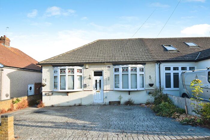 2 Bedroom Semi Detached House For Sale In Orchard Avenue, Belvedere, Bexley, DA17