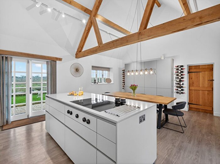 5 Bedroom Detached House For Sale In Warrens Cross, Lechlade, GL7