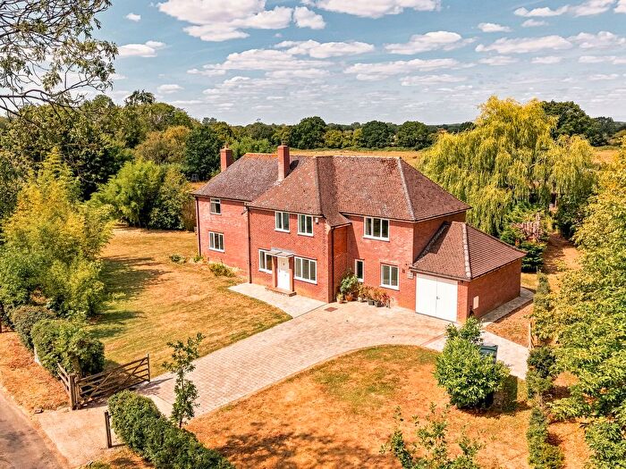 4 Bedroom Detached House For Sale In Rookery Lane, Topcroft, NR35