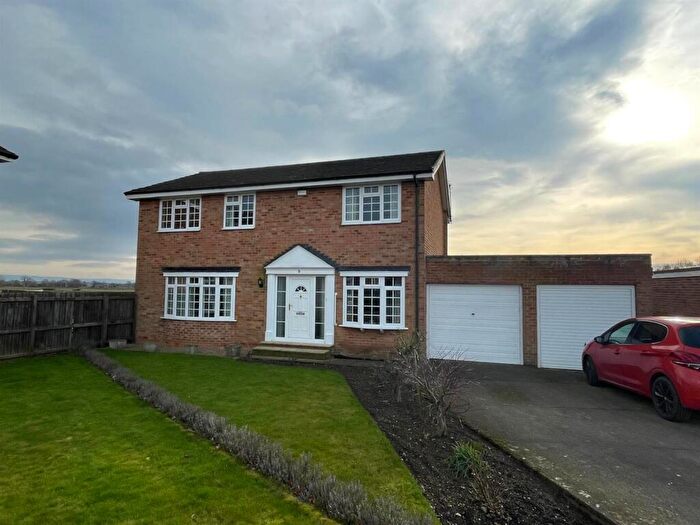 4 Bedroom House For Sale In Meadow Court, Scruton, DL7