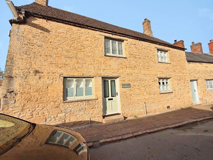 3 Bedroom House To Rent In High Street, Kings Cliffe, PE8