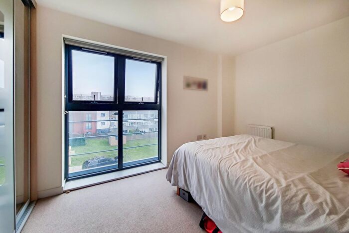 1 Bedroom Flat To Rent In Heath Place, London, E3