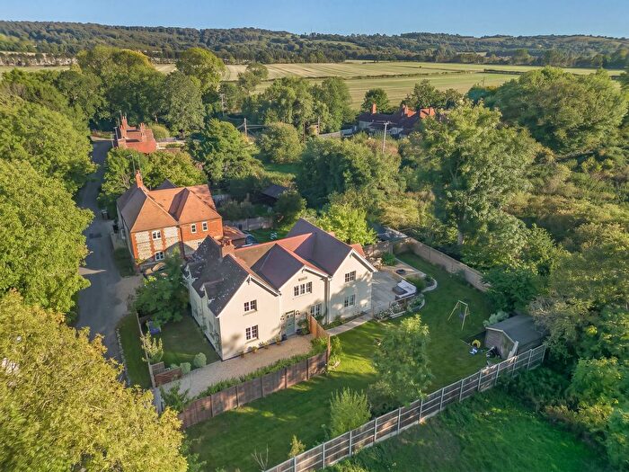 5 Bedroom Detached House For Sale In Blenheim Road, Shirburn, OX49