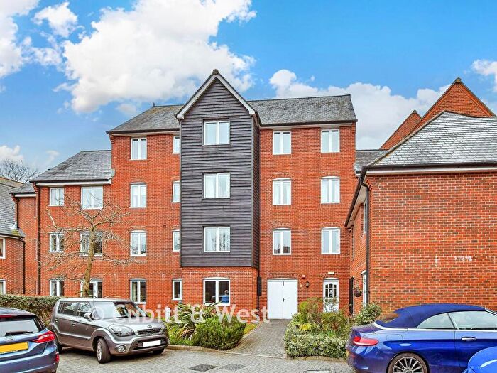 1 Bedroom Flat For Sale In Springwell, Havant, Hampshire, PO9