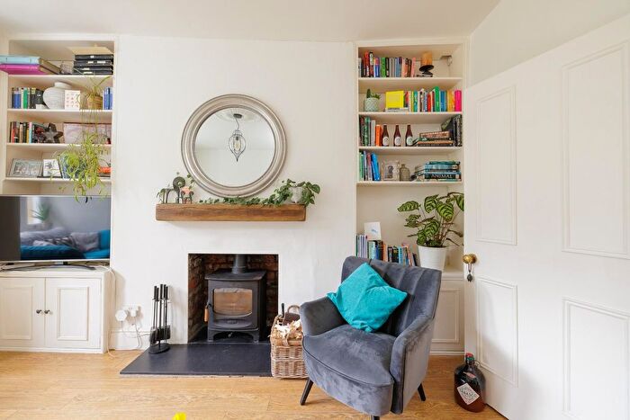 2 Bedroom Flat For Sale In Zetland Road, Redland, BS6